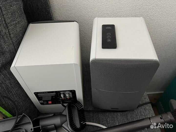 Колонки Edifier R1280T белый