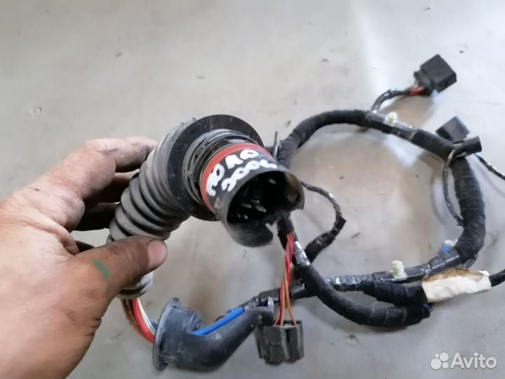 Коса двери передней правой VW Polo 2000 год