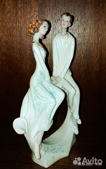 Сувенирные статуэтки