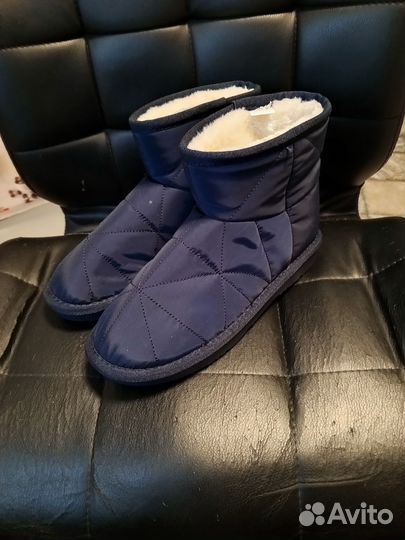 Продам угги новые