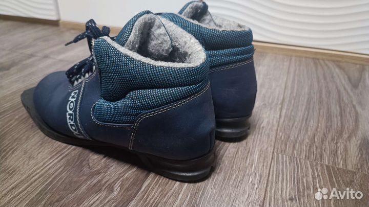 Лыжные ботинки 37