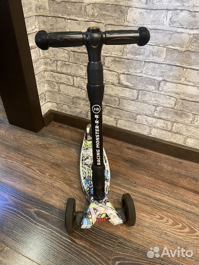 Самокат детский трехколесный