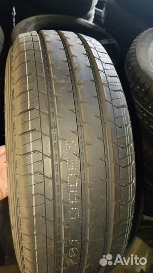 Triangle Connex Van TV701 215/65 R15C 104T