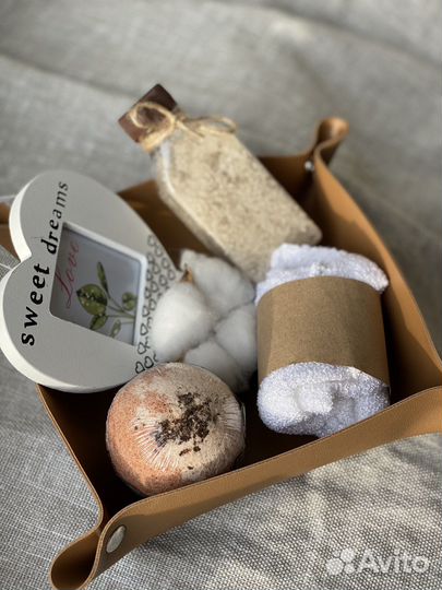 Подарок девушке/подруге/маме/бабушке/коллеге