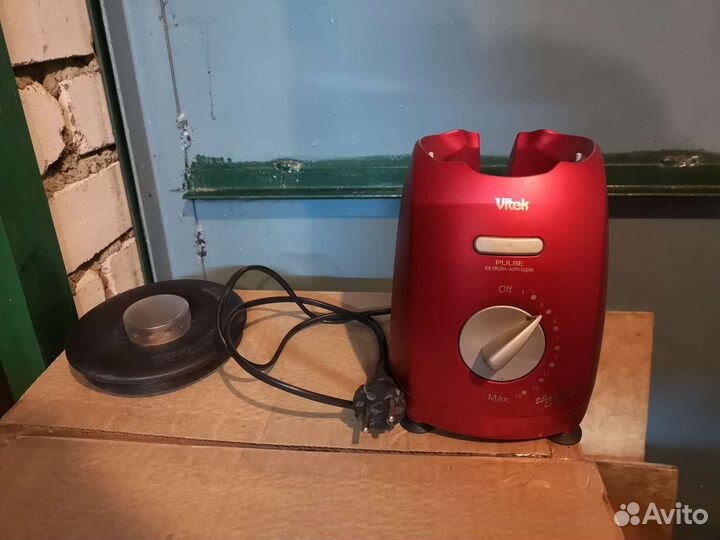 Блендер Vitek VT-1459 R