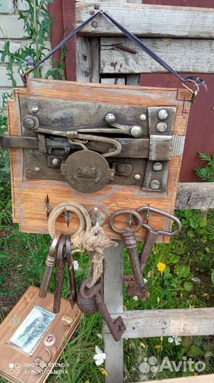Ключница старинная интерьерная