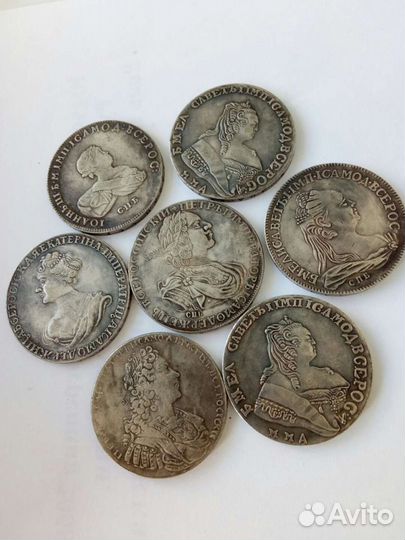 Старинные серебряные монеты. на удачу