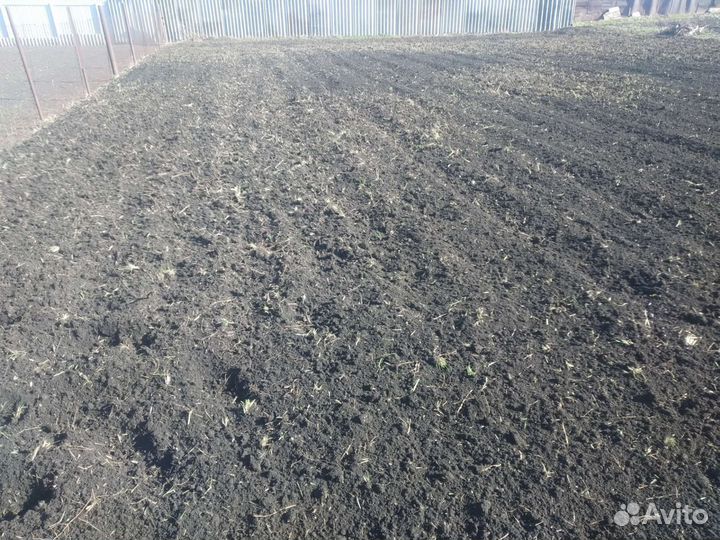 Вспашка земли мотоблоком