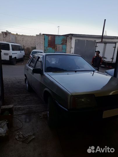 ВАЗ 21099 1.5 МТ, 2004, 300 000 км