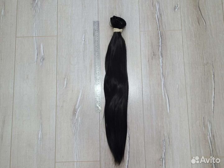 Волосы на заколках