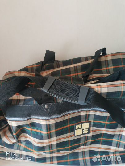 Большая дорожная сумка на колесах