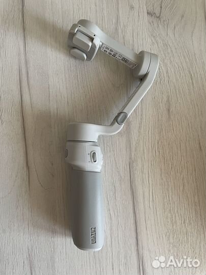 Стабилизатор для смартфона Zhiyun Smooth-Q4 Combo