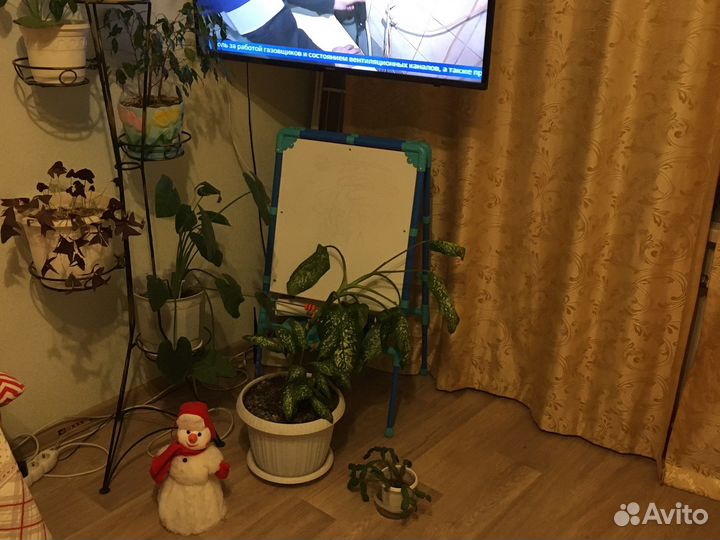 Подставка декоративная для цветов