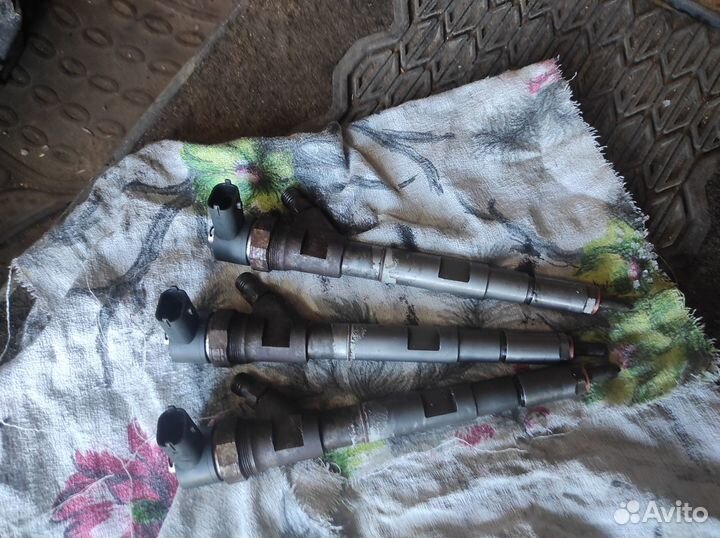 0445110279 bosch Форсунка дизельная электрическая