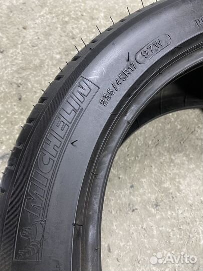 Michelin Primacy 3 235/45 R17