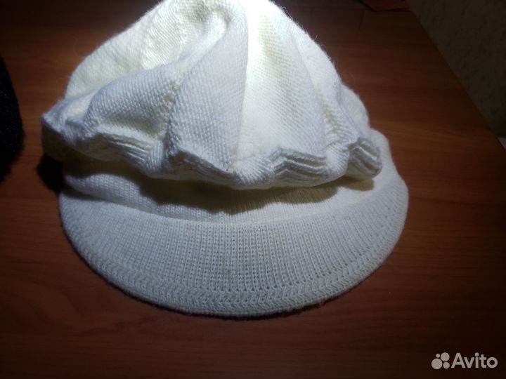 Женские шапки