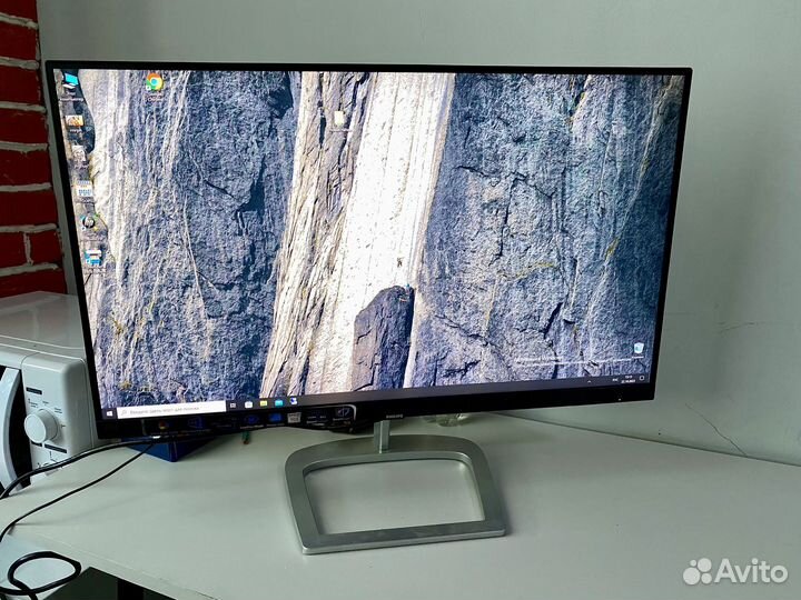 Монитор Philips 27 дюймов