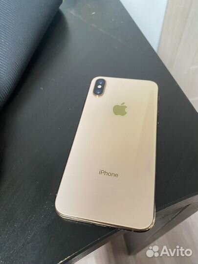 iPhone Xs, 64 ГБ