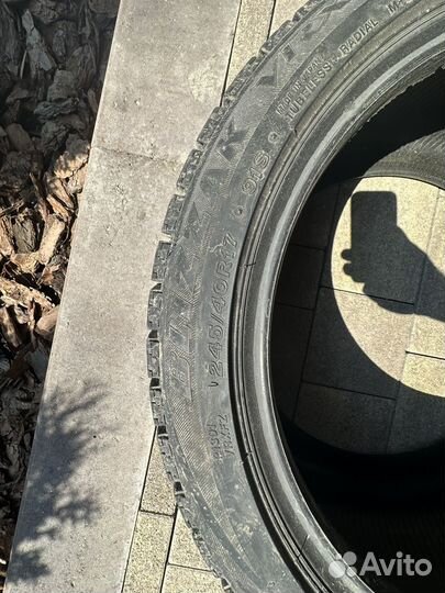 Bridgestone Blizzak VRX 245/40 R17