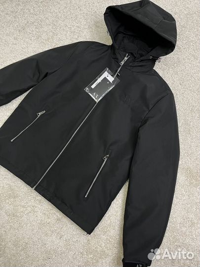 Весна приходит с курткой Armani