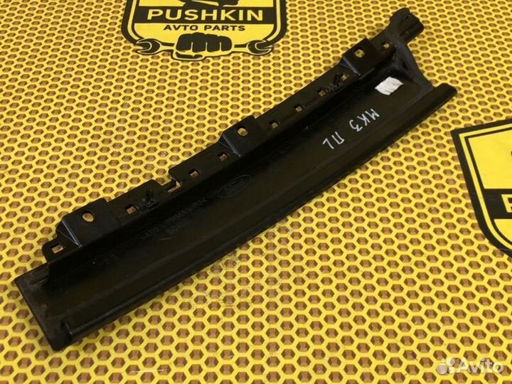 Молдинг стойки двери внешний передний левый Ford