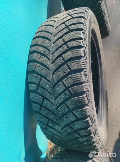 Michelin X-Ice North 4 205/55 R16 94T