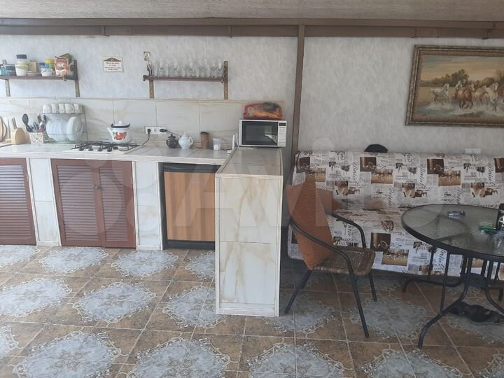 Дом 388 м² на участке 5,5 сот.