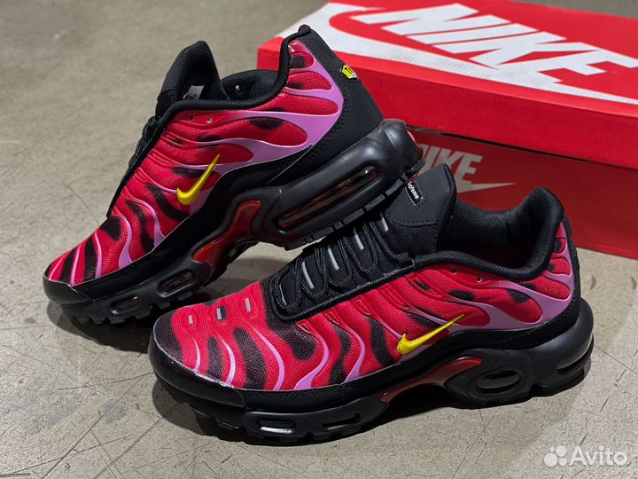 Nike Air Max Plus Supreme