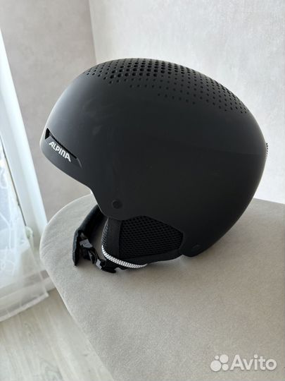 Шлем горнолыжный