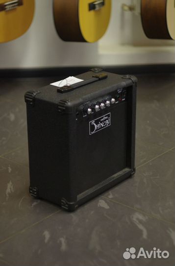 Shinobi FB-15 bass — басовый комбоусилитель 15Вт