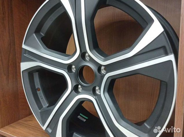 Новые литые диски R18 5x112 для Audi