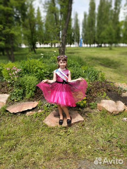 Нарядное платье