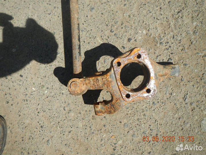 Кулак поворотный задний левый Chevrolet Lacetti 2