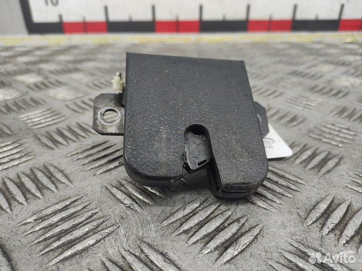 Замок крышки багажника для Volkswagen Golf 4