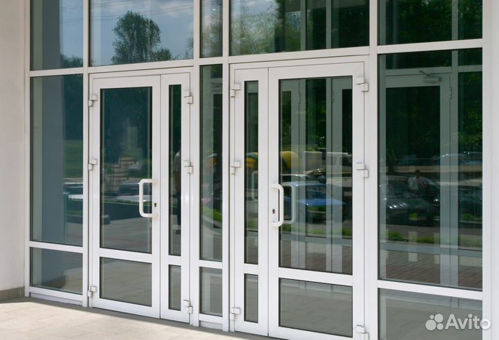 Алюминиевые входные двери со стеклом входные