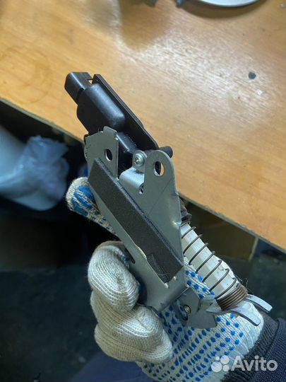 Привод замка багажника Ford Fusion рестайлинг