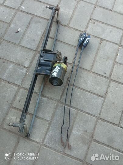 Трапеция дворников от Ауди 100 с-3