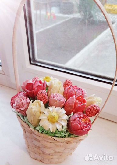 Сладкие съедобные букеты из шоколада и зефира