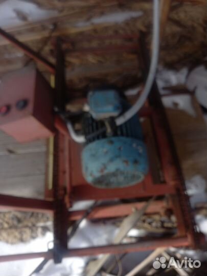 Ленточная пилорама и кромкообрезной станок