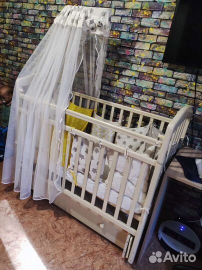 Кровать с балдахином