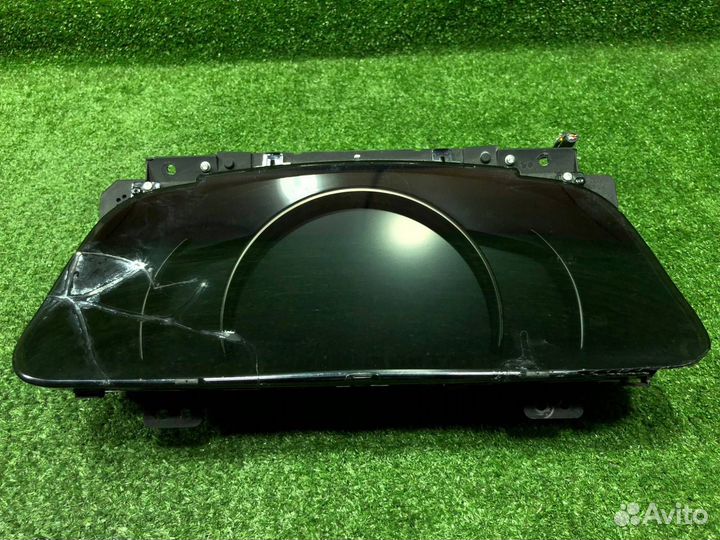 Спидометр передний Lexus Ls600H UVF45