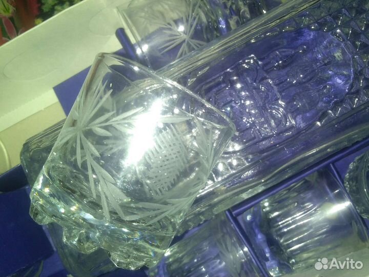 Подарочный набор. Графин и стаканы. 12 шт