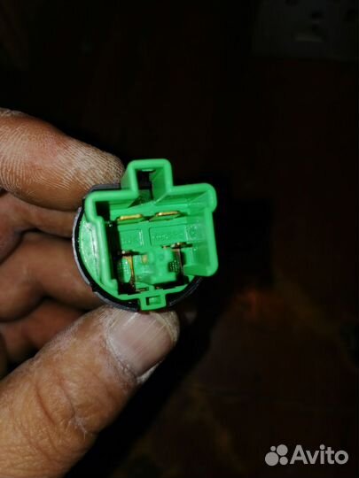 Круиз контроль переключатель на педаль тормоза