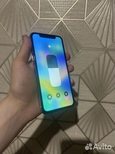 iPhone X, 64 ГБ