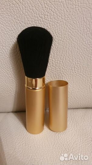 Кисть для макияжа