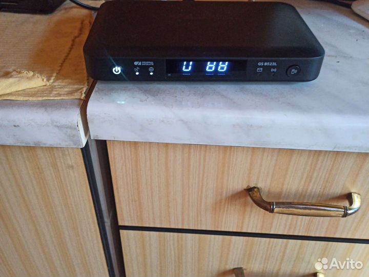 Ресивер триколор GS B523l