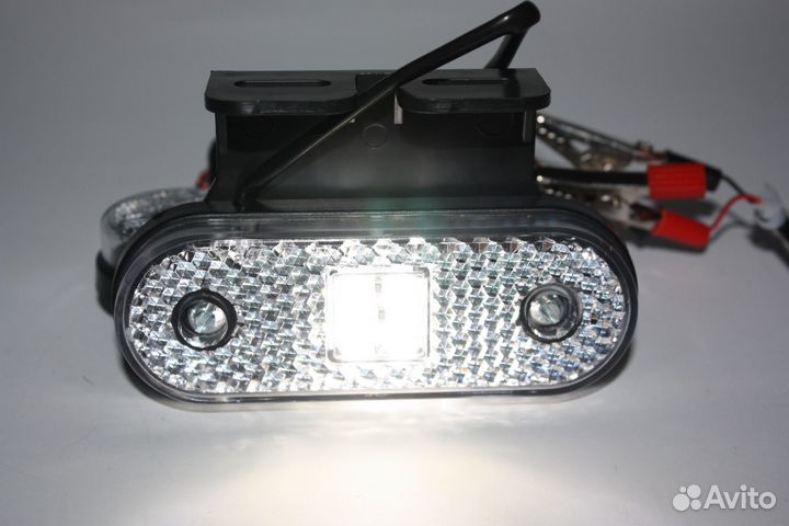 Фонарь габаритный 12/24 с кронштейном белый