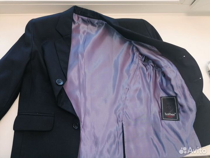 Костюм школьный для мальчика на 122-128см