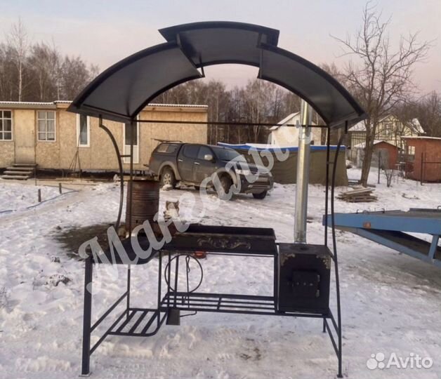 Мангал с крышей