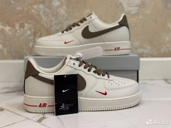 Кроссовки Nike Air Force белые